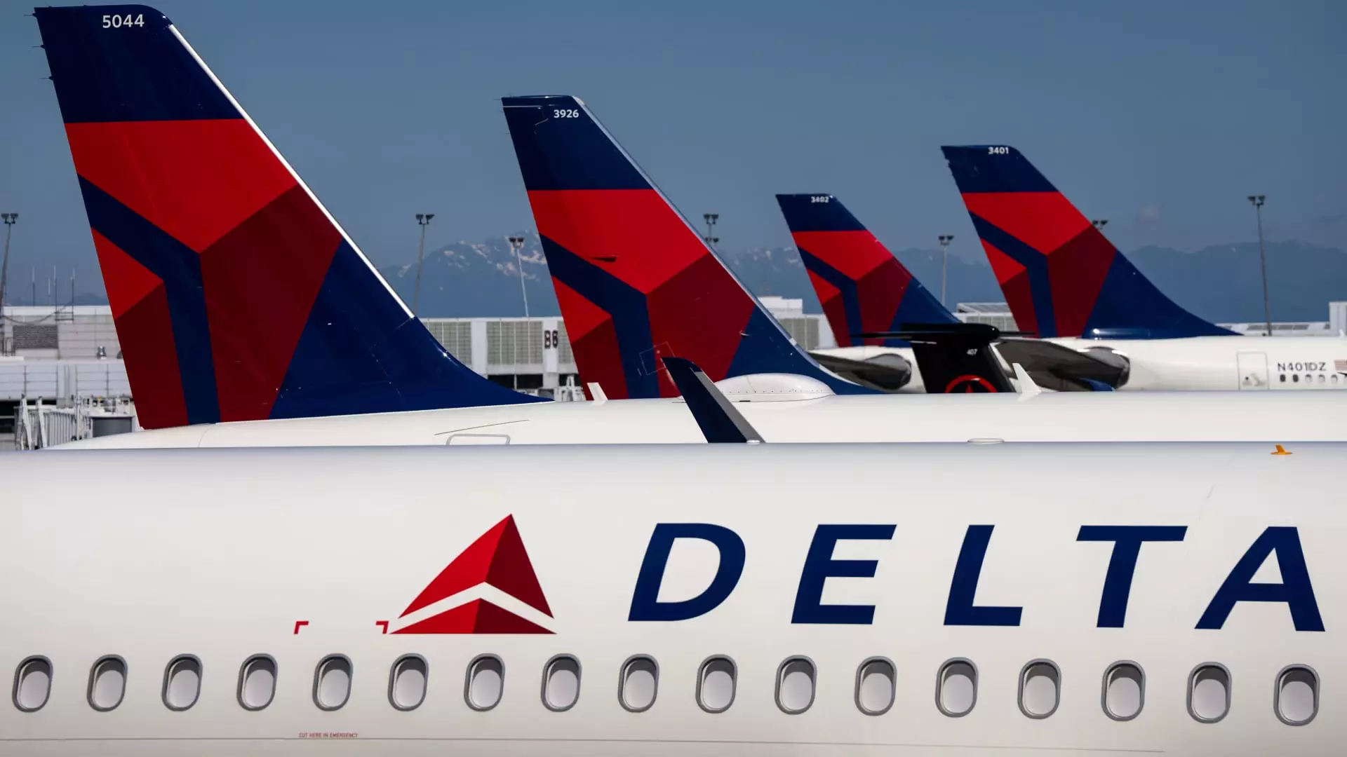 Delta Air Lines Faces Meal Disruption Due to Food Safety Concerns