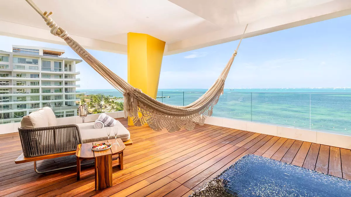 Hotel Mousai Cancun: Where Bold Luxury Meets Beachfront Bliss