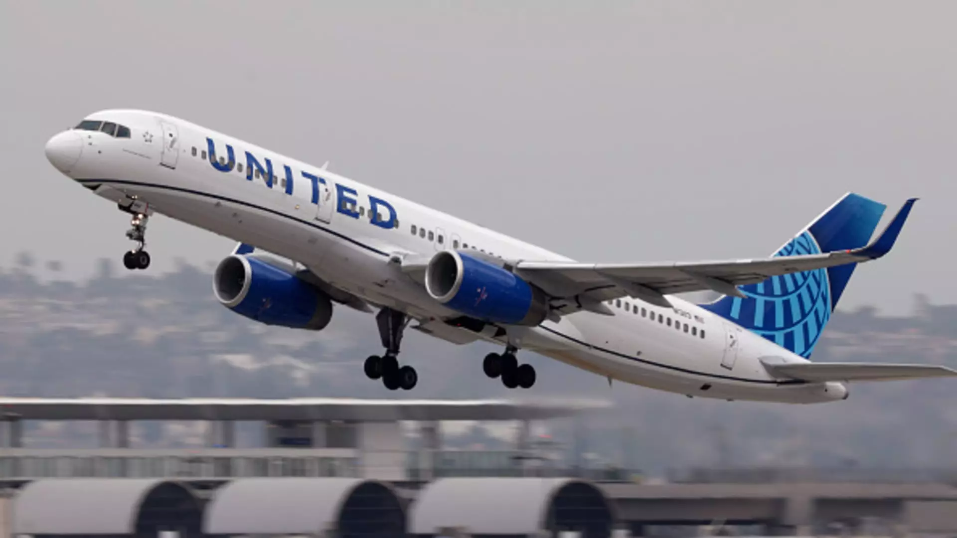 United Airlines Elevates Frequent Flyer Requirements, Shuffling Loyalty Dynamics