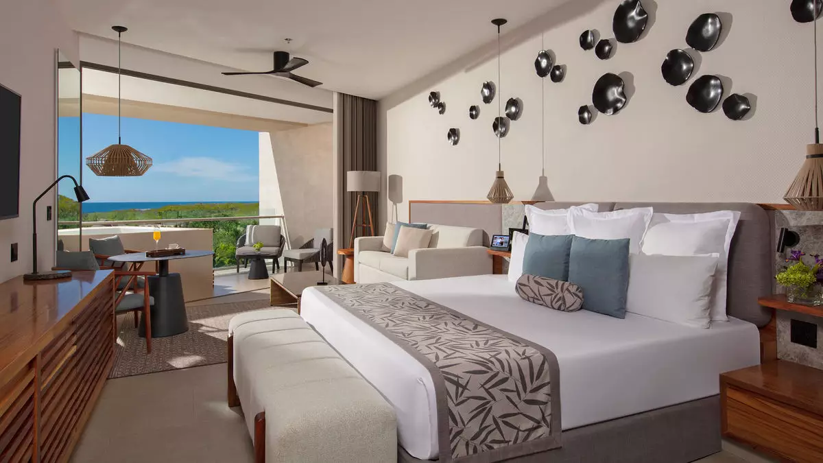 Hyatt’s All-Inclusive Hotels: Navigating Challenges and Opportunities