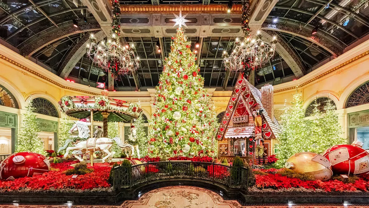 Discovering the Magic of the Holidays in Las Vegas