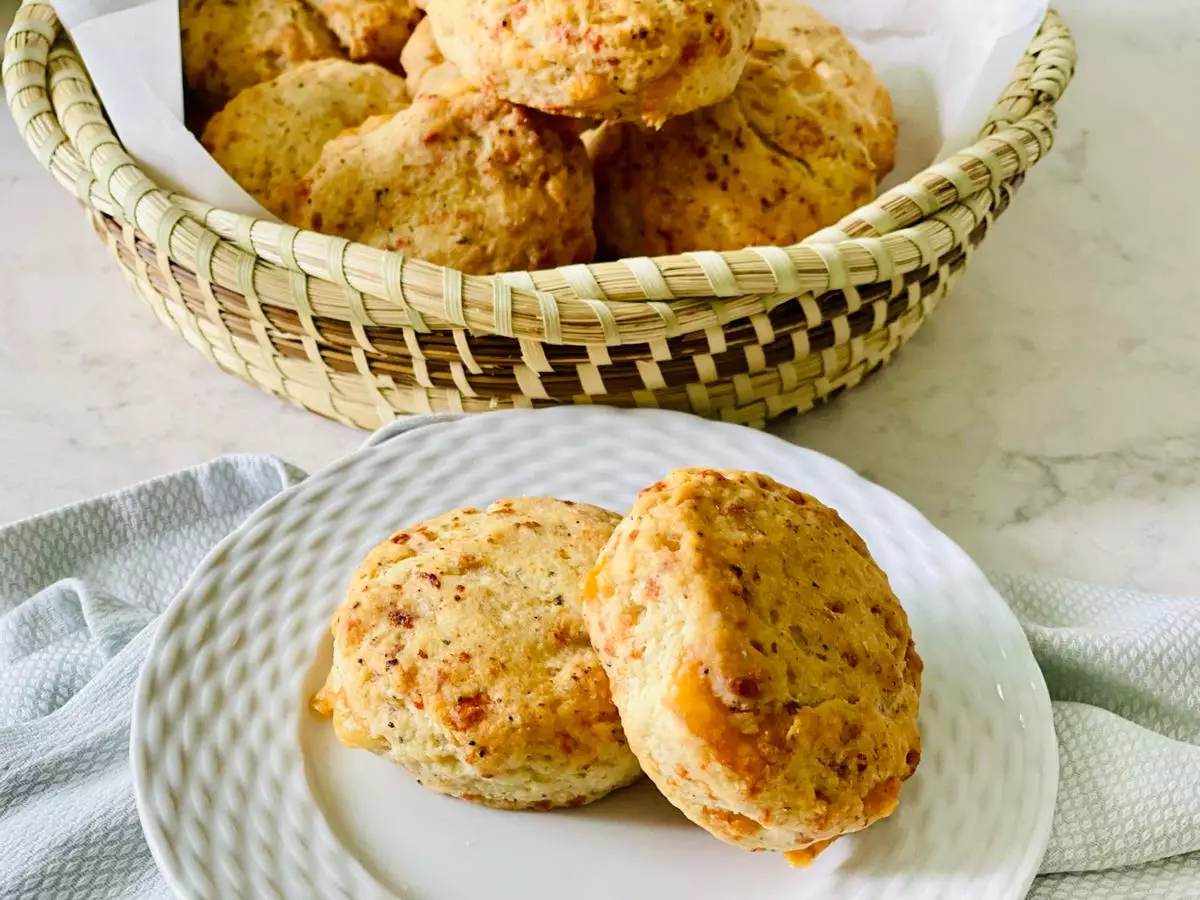 Cacio e Pepe Biscuits: A Southern Twist on Italian Classics