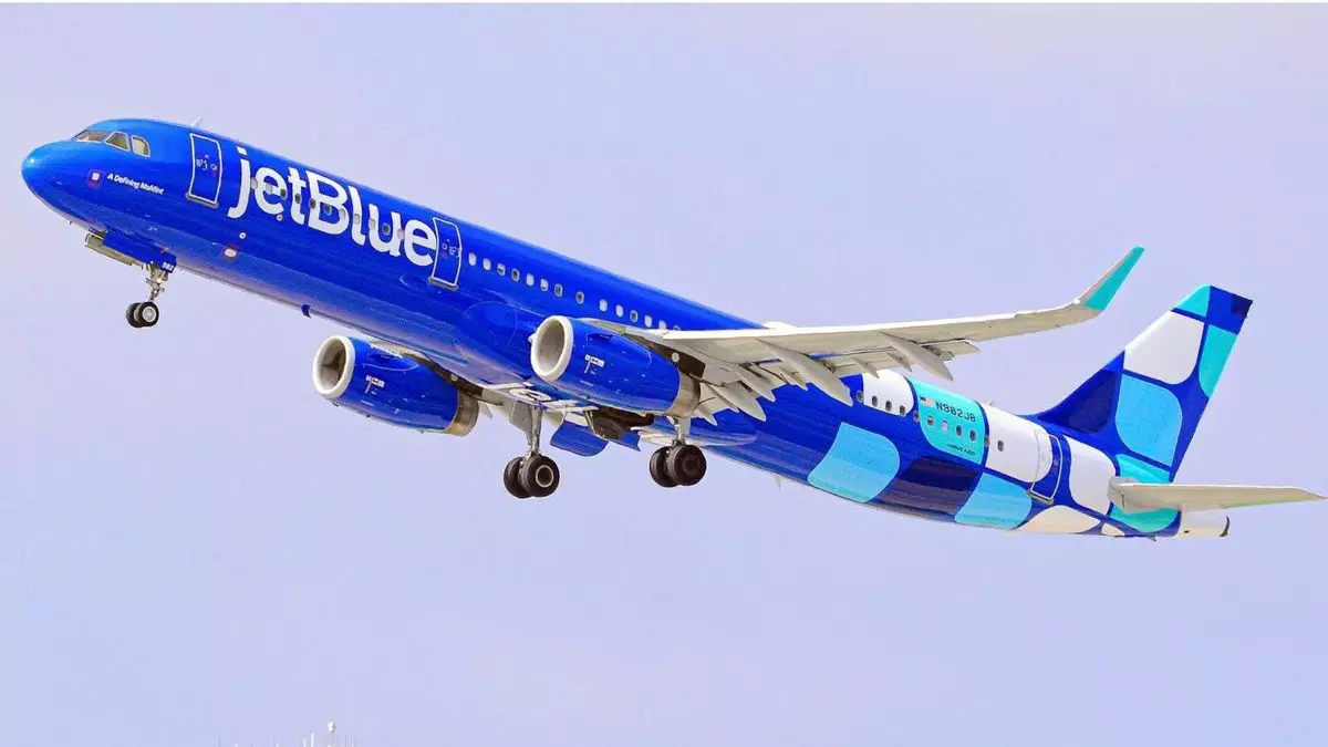 JetBlue’s Struggles Exposed: A Deep Dive into the Airline’s Financial Forecast