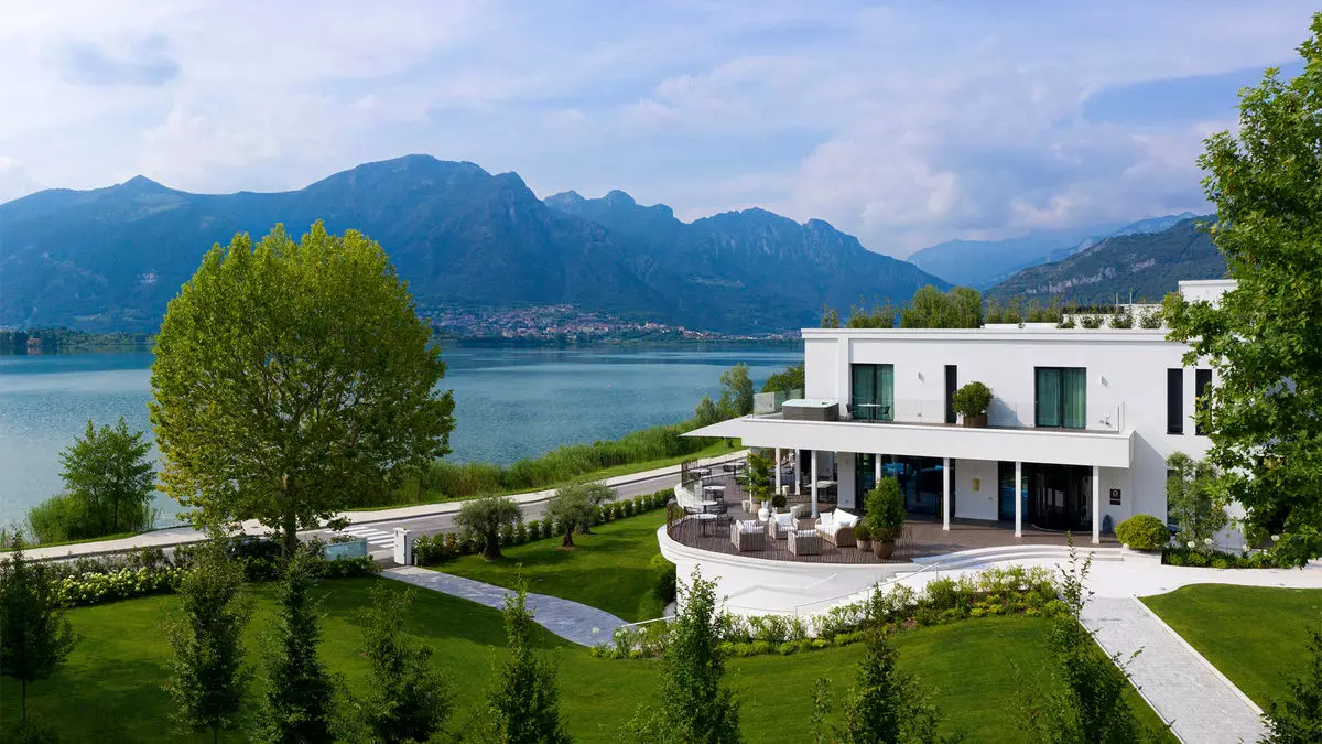 A New Gem in Italian Luxury: R Collection Hotels Expands with Bianca Relais