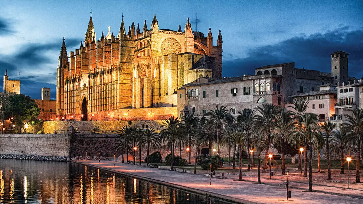 Discover Palma: The Emerging Gem of Mediterranean Tourism for the Eco-Conscious Traveler